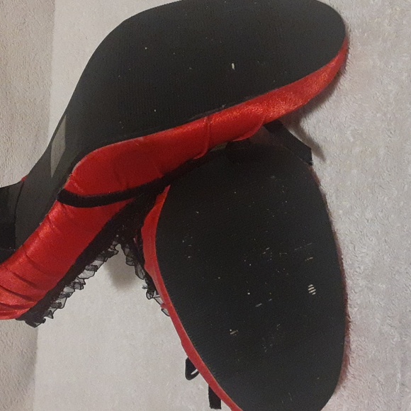 Shoes - Picture 5 of 5